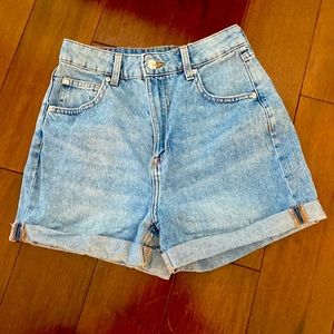 Divided H&M women’s Jean shorts